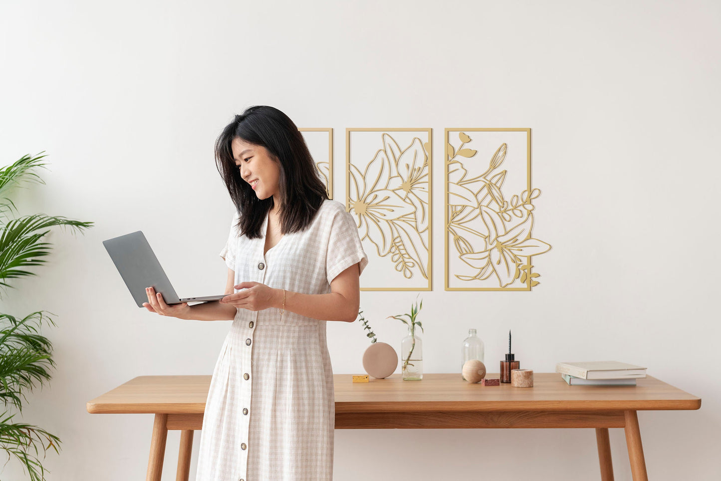 Lily Metal Wall Decor - BlackIvyCrafts