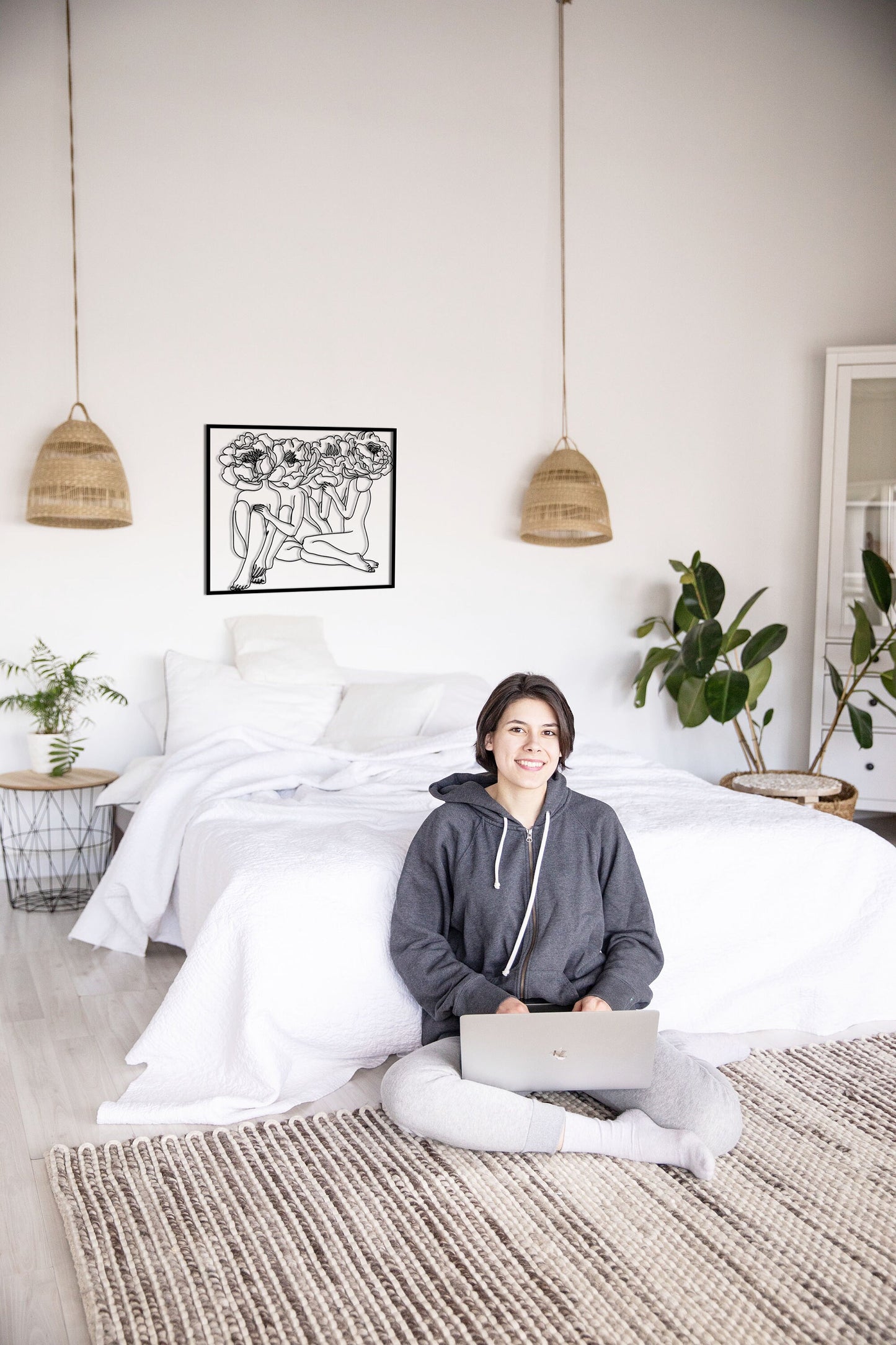 Women Metal Line Art, Large Wall Decor, Unique Wall Art, Horizontal Decor, Bed-Top Decor, Female Body Line Art