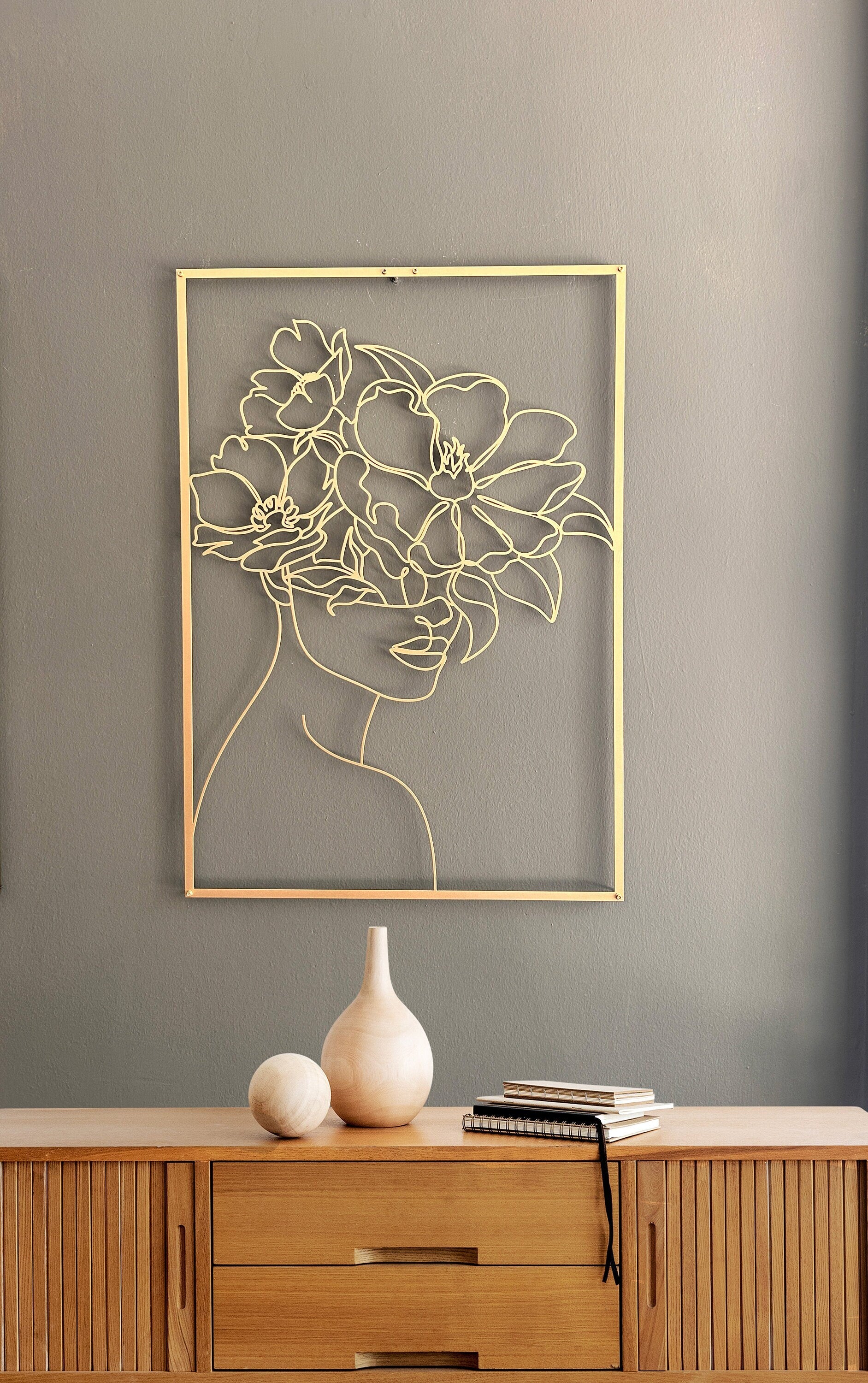 Flower Head Woman - BlackIvyCraft