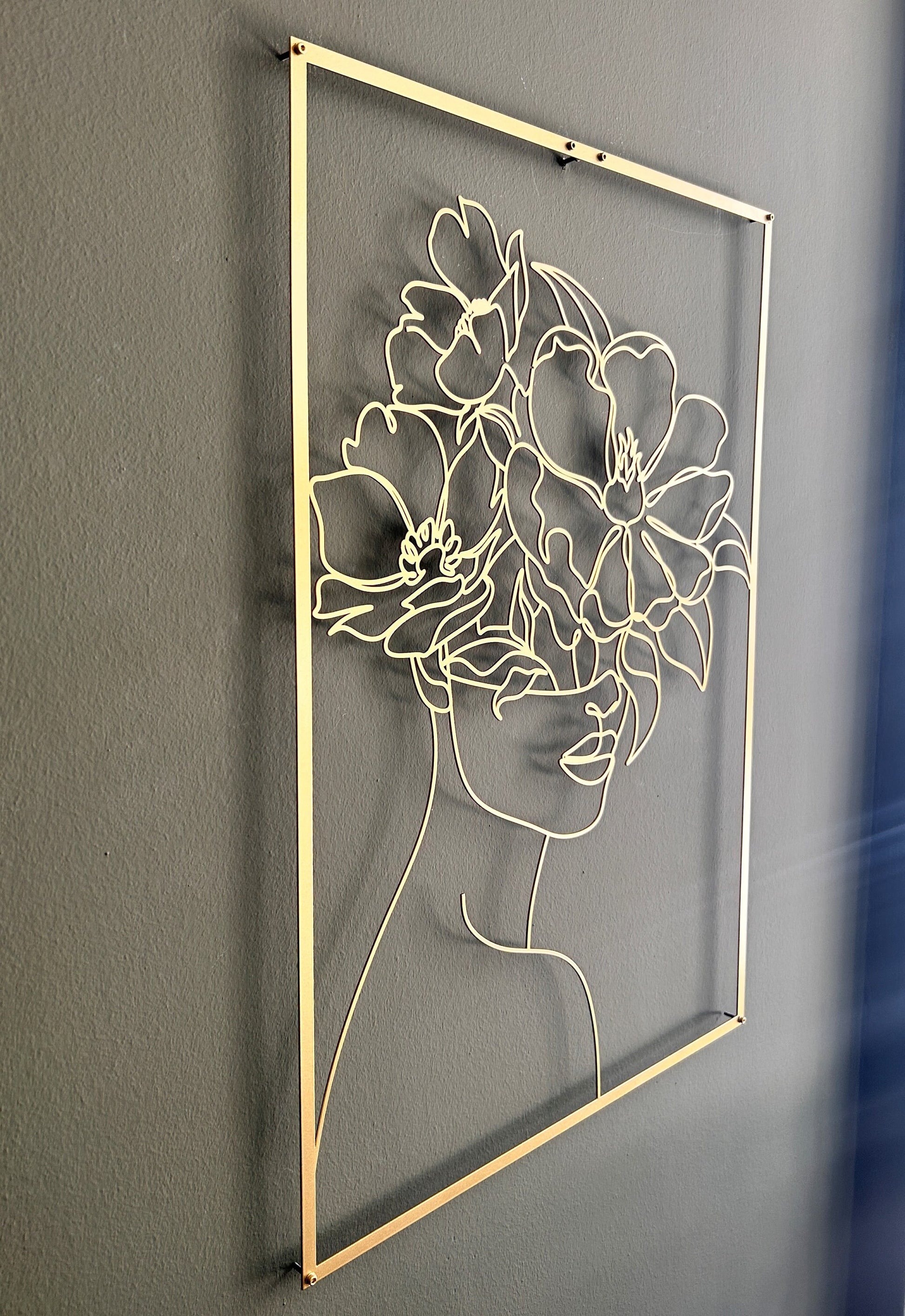 Flower Head Woman - BlackIvyCraft