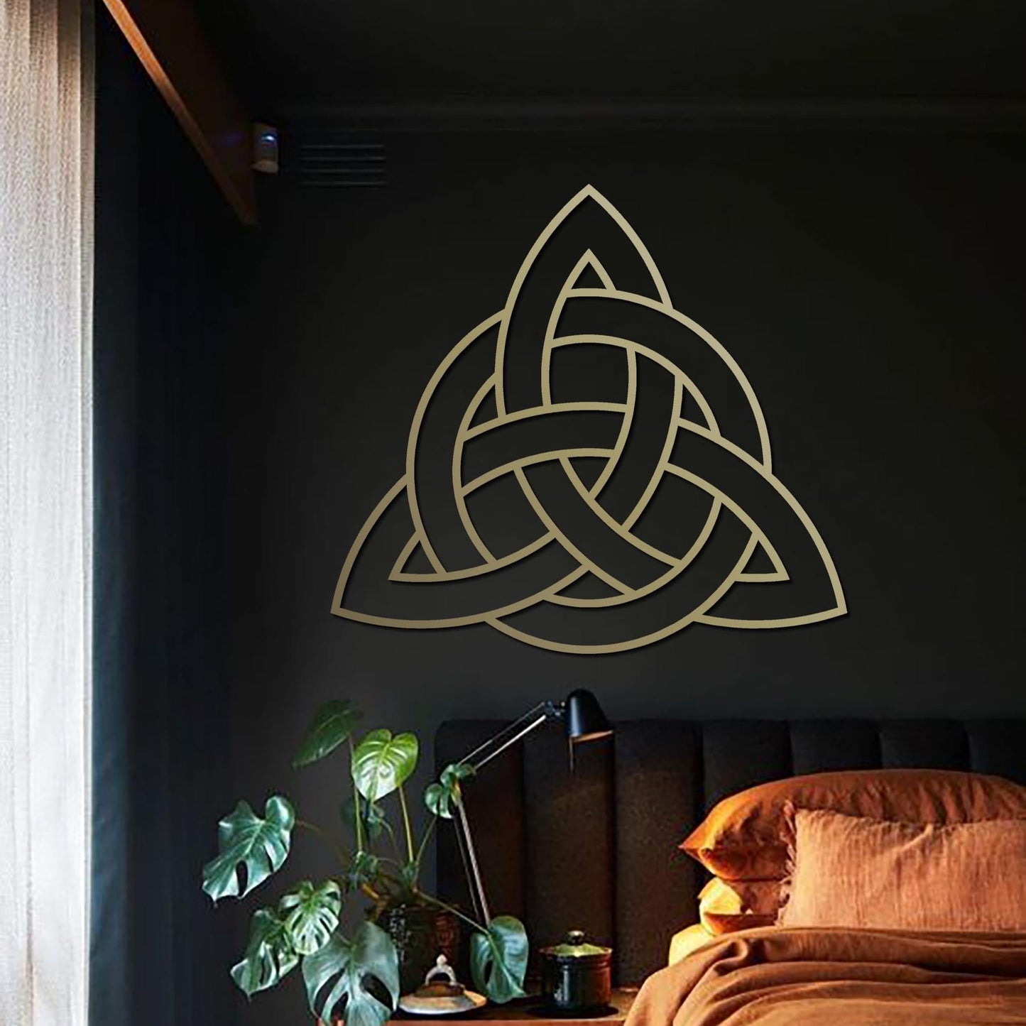 Triquetra Metal Wall Art, Trinity Knot Decor, Celtic Wall Art, Sacred Geometry Decor, Modern Lucky Charm Art - BlackIvyCraft